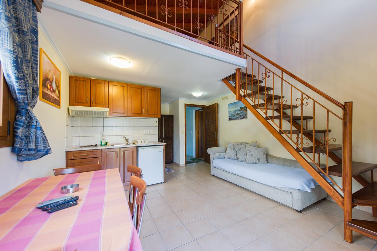 Villa Alexandros Parga Exterior photo