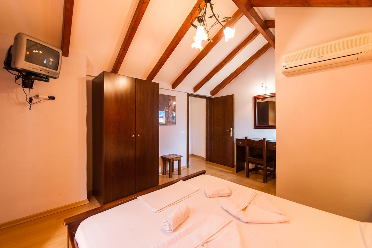 Villa Alexandros Parga Exterior photo